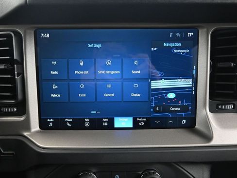 Used 2025 Ford Bronco Outer Banks image 22