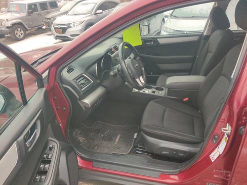 Used 2015 Subaru Outback 2.5i Premium image 11