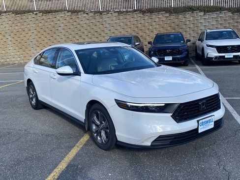 Used 2024 Honda Accord EX image 2