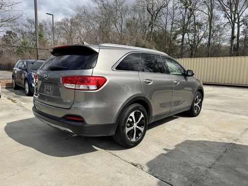 Used 2016 Kia Sorento EX w/ EX Premium Package image 24