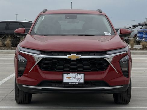 New 2026 Chevrolet Trax LT w/ Driver Confidence Package image 7