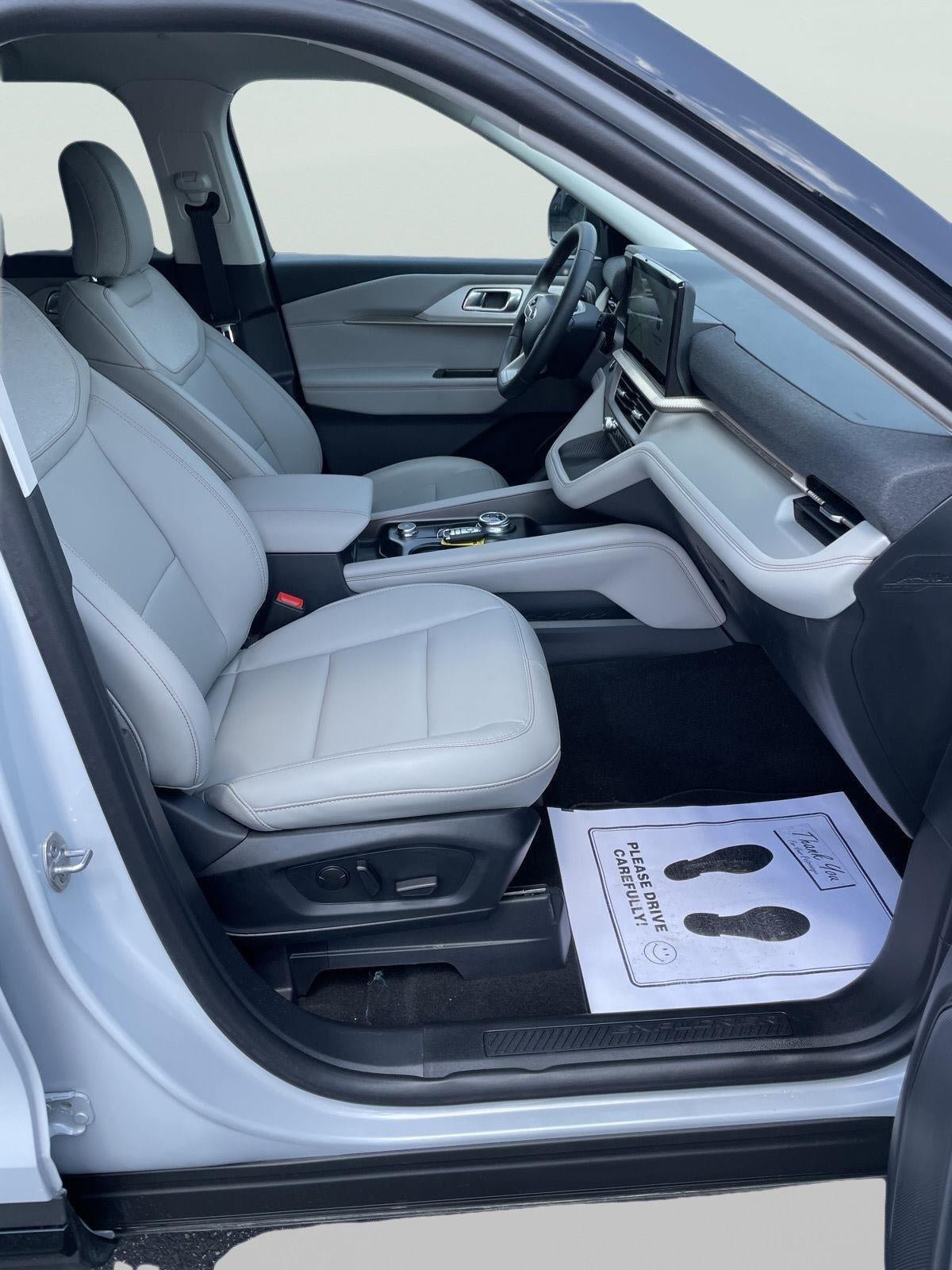 Certified 2026 Ford Explorer Active w/ Active Comfort Package AWD/4WD image 13