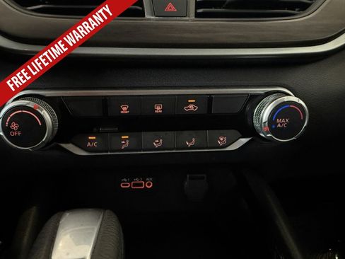 Used 2024 Nissan Altima 2.5 SV FWD image 34