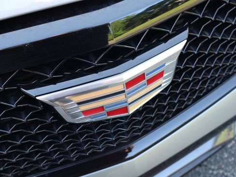 Used 2024 Cadillac XT4 Sport w/ Technology Package FWD image 45