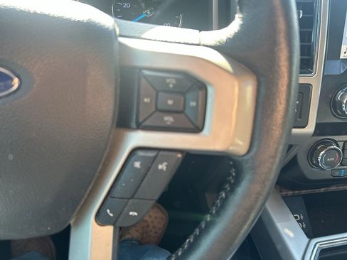 Used 2019 Ford F250 Lariat w/ Lariat Ultimate Package image 27