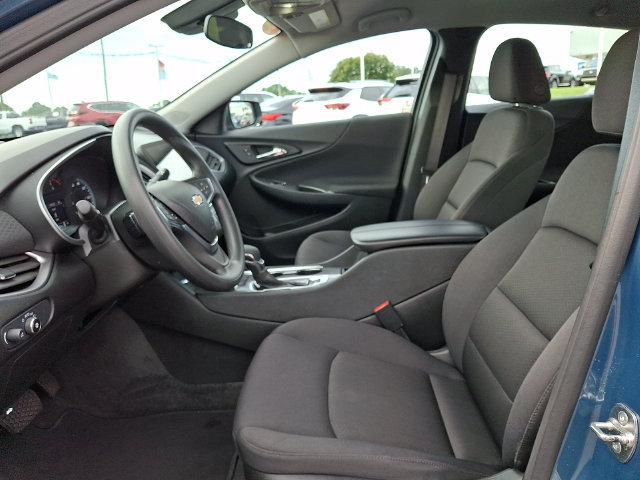 Used 2025 Chevrolet Malibu LT FWD image 13