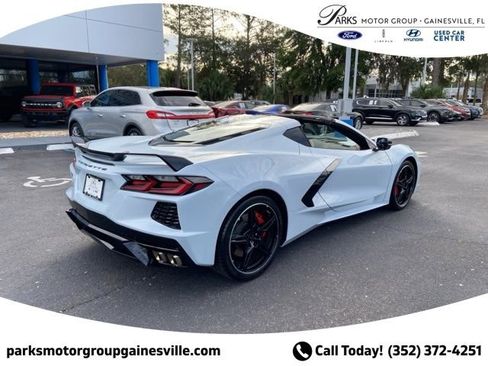 Used 2022 Chevrolet Corvette Stingray Premium Cpe w/ Z51 Performance Package image 3