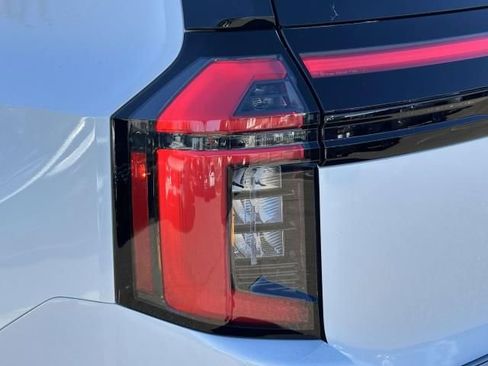 New 2026 Nissan Armada Platinum Reserve image 15