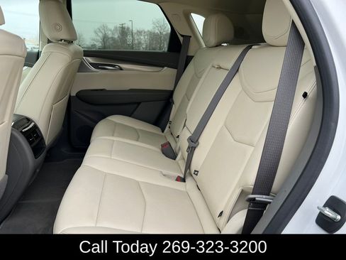 Used 2023 Cadillac XT5 Premium Luxury image 6