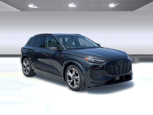 New 2027 Audi Q6 e-tron Prestige AWD/4WD image 7