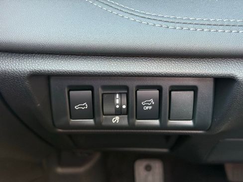 New 2025 Subaru Outback Limited XT image 10