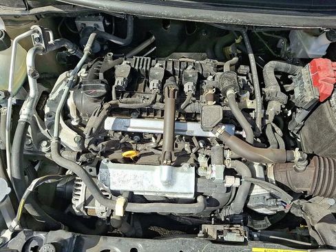 Used 2025 Nissan Versa SV image 27