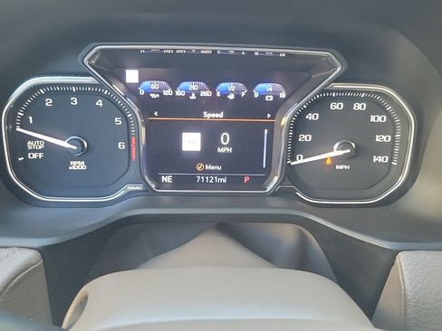 Used 2021 GMC Yukon Denali w/ Denali Premium Package image 26