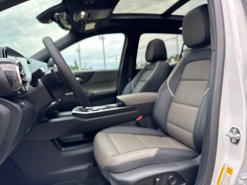 New 2027 Chevrolet Equinox LT w/ Convenience Package II AWD/4WD image 24