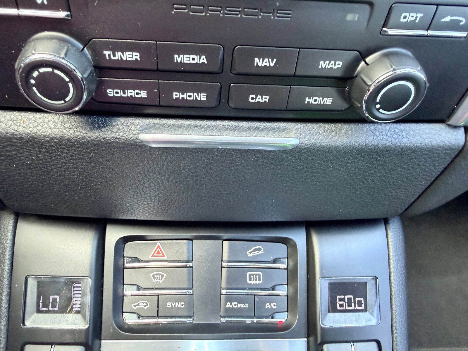 Used 2017 Porsche Macan AWD/4WD image 13