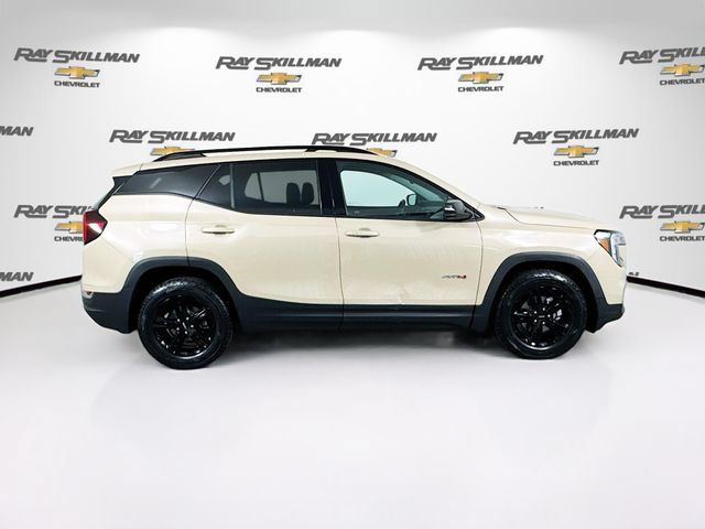 Used 2022 GMC Terrain AT4 w/ Infotainment Package II AWD/4WD image 8