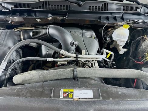 Used 2015 RAM 1500 Sport image 31