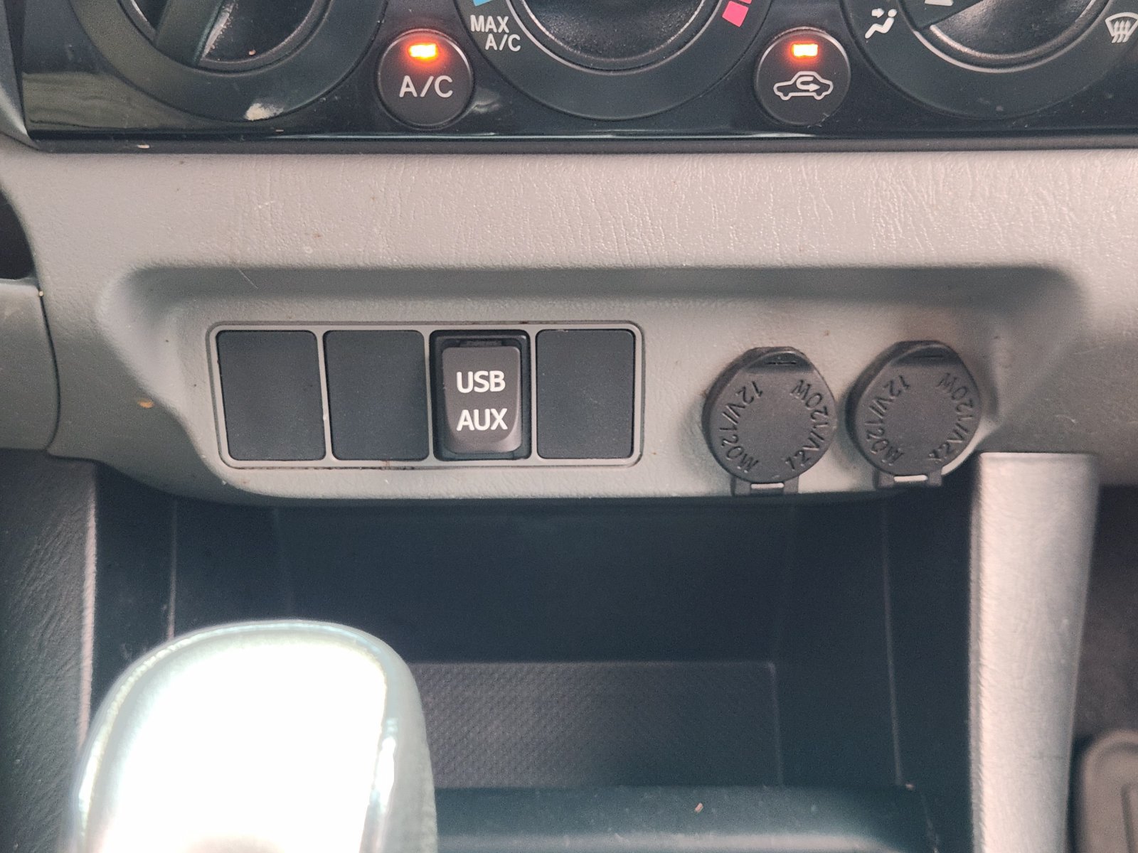 Used 2013 Toyota Tacoma PreRunner w/ SR5 Pkg RWD image 21