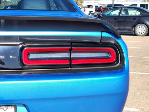 Used 2023 Dodge Challenger SRT Hellcat image 17