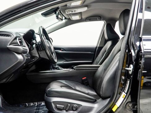 Used 2024 Toyota Camry XSE image 31