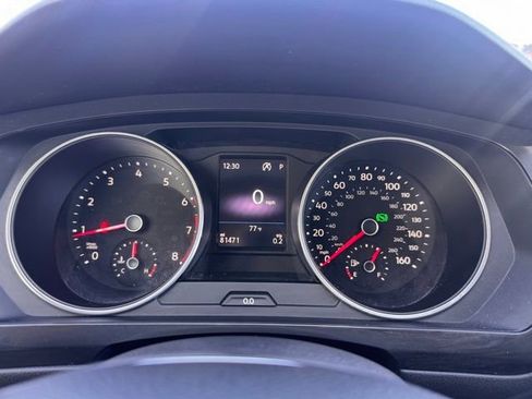 Used 2018 Volkswagen Tiguan SE image 3