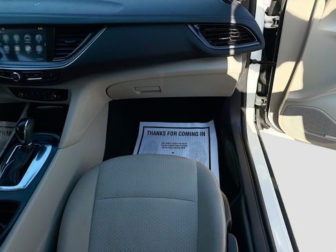 Used 2018 Buick Regal Preferred w/ Sights and Sounds Package FWD image 16