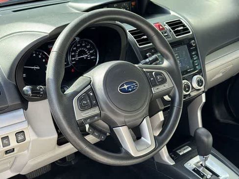 Used 2018 Subaru Forester 2.5i Premium AWD/4WD image 21