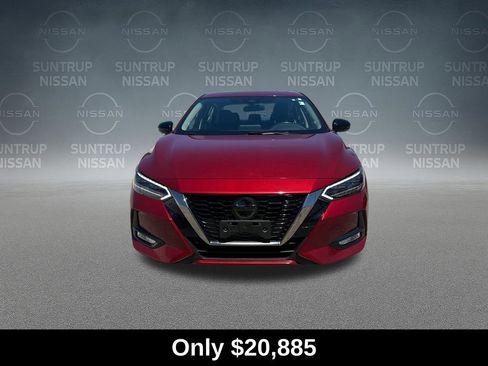 Used 2023 Nissan Sentra SR w/ SR Premium Package FWD image 4
