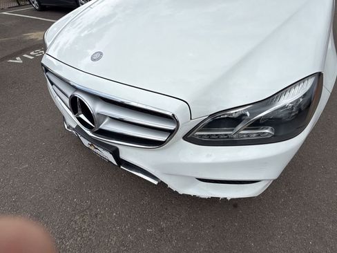 Used 2014 Mercedes-Benz E 350 4MATIC Sedan image 9