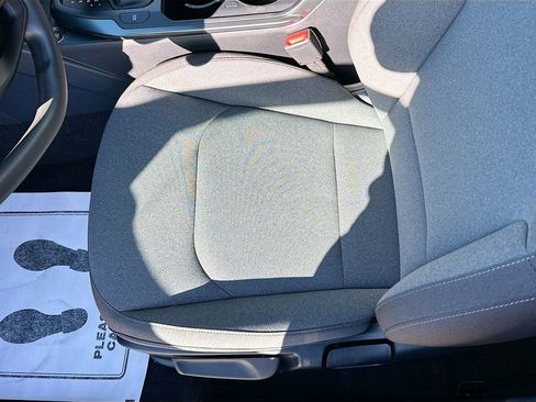 New 2025 Kia K4 LXS image 18