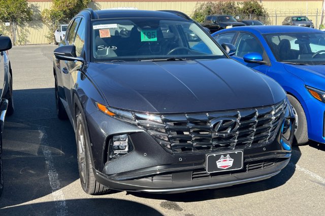 Used 2024 Hyundai Tucson Limited FWD image 2