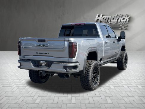 Used 2025 GMC Sierra 2500 Denali Ultimate AWD/4WD image 10