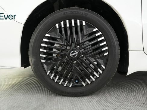 Used 2023 Nissan Leaf SV Plus image 17