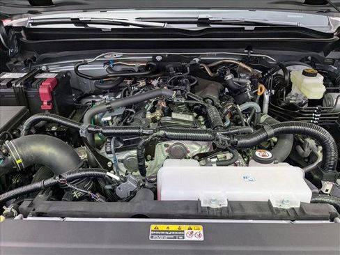 Used 2025 Toyota Tacoma SR5 image 17