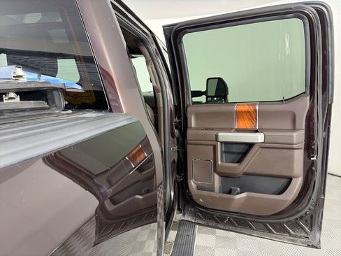 Used 2018 Ford F150 King Ranch w/ Equipment Group 601A Luxury AWD/4WD image 29