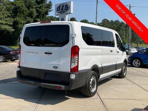 Used 2016 Ford Transit 150 XL image 7