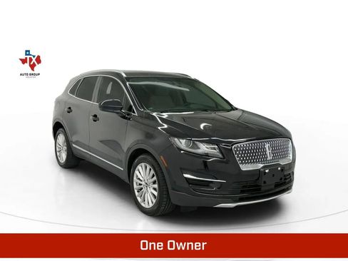 Used 2019 Lincoln MKC Premiere image 1