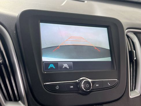 Used 2017 Chevrolet Malibu LS FWD image 13