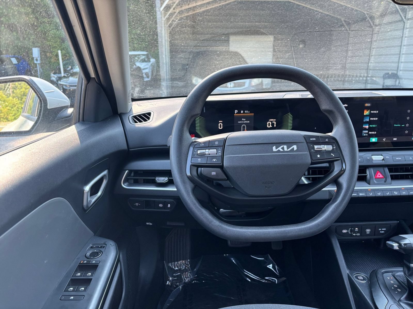 Used 2025 Kia K4 FWD image 30