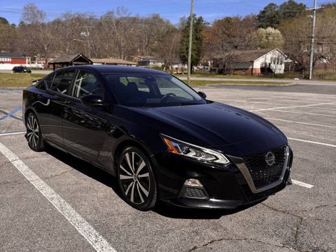 Used 2020 Nissan Altima 2.5 SR FWD image 8