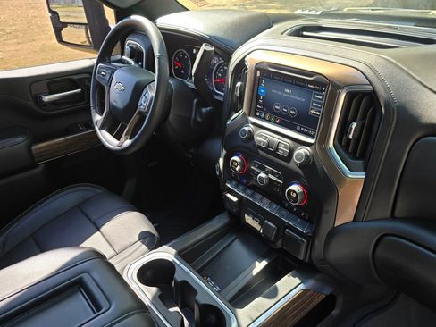 Used 2020 Chevrolet Silverado 3500 High Country w/ Z71 Off-Road Package image 14