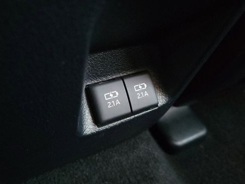 Used 2021 Toyota 4Runner TRD Off-Road Premium image 7