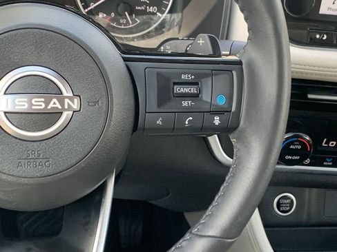 Used 2023 Nissan Rogue SL w/ SL Premium Package FWD image 14