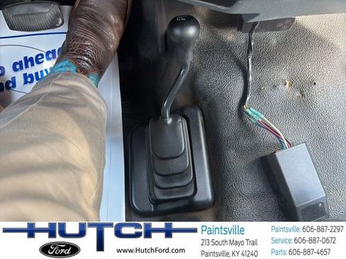 Used 2011 Ford F350 XL w/ Heavy Service Suspension Pkg AWD/4WD image 12