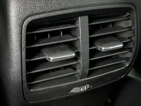 Used 2021 Ford Escape Titanium w/ Class II Trailer Tow Package image 18