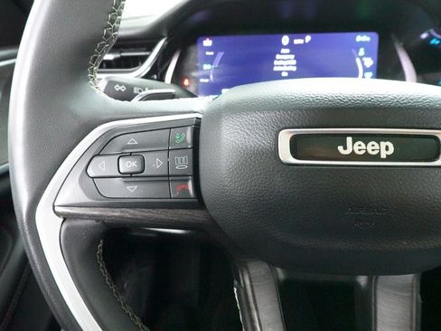 Used 2023 Jeep Grand Cherokee 4WD 4xe image 11