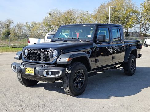 New 2026 Jeep Gladiator Sport image 7