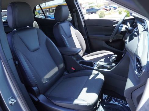 Certified 2023 Buick Encore GX Select FWD image 13