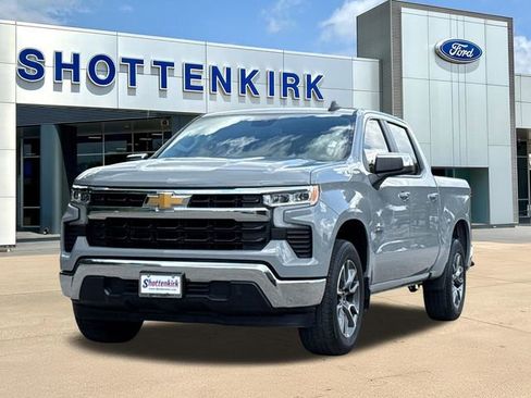 Used 2024 Chevrolet Silverado 1500 LT RWD image 3