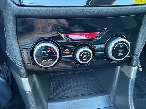 Used 2019 Subaru Forester Premium AWD/4WD image 34